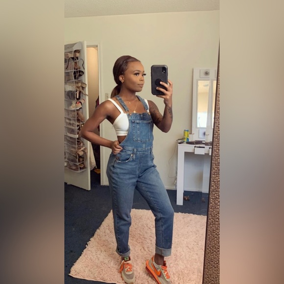 universal thread overalls - Picture 1 of 3